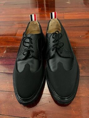 Thom Browne Men's Black Lace-Up Wingtip Dress Shoes (Never Worn)